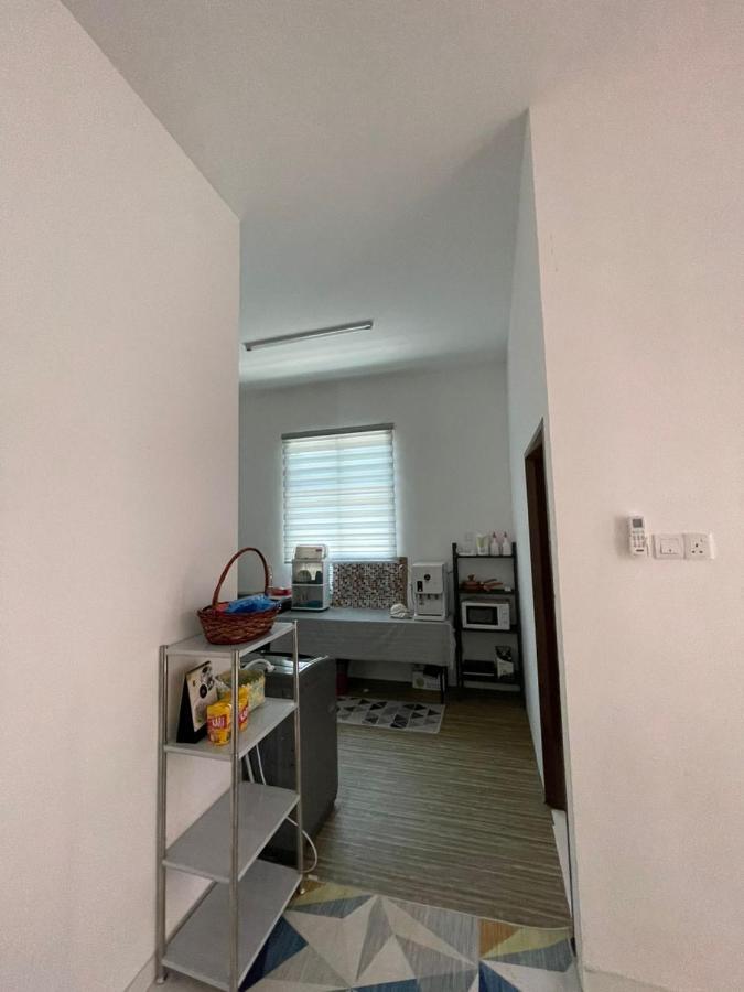 Family Holiday Home With Wifi & Netflix Sungai Petani Exterior photo